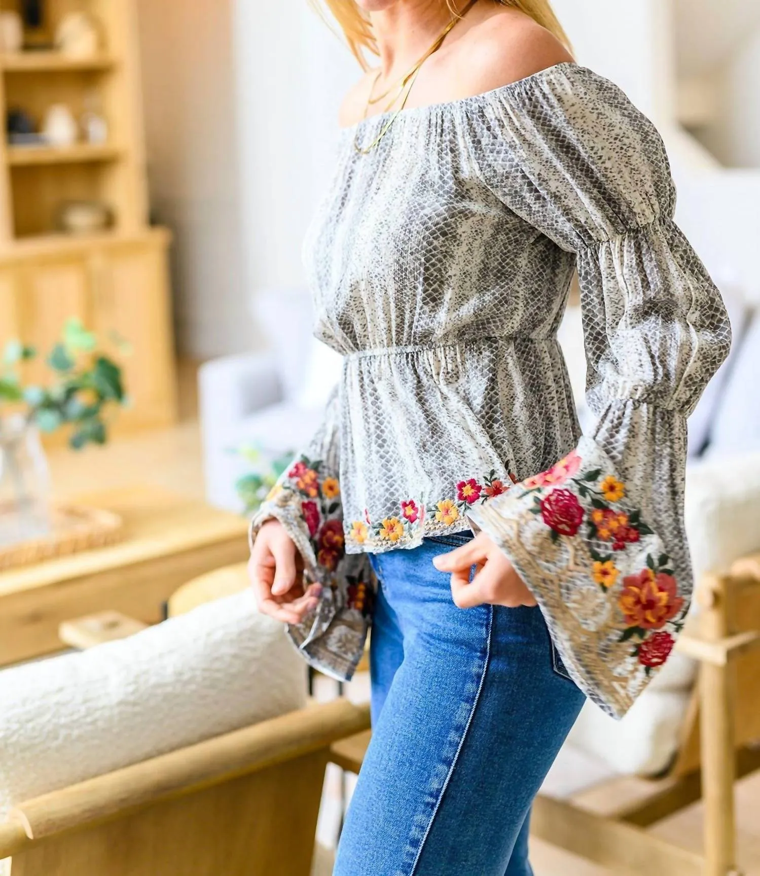 Andree By Unit - Don't Tempt Me Embroidered Blouse