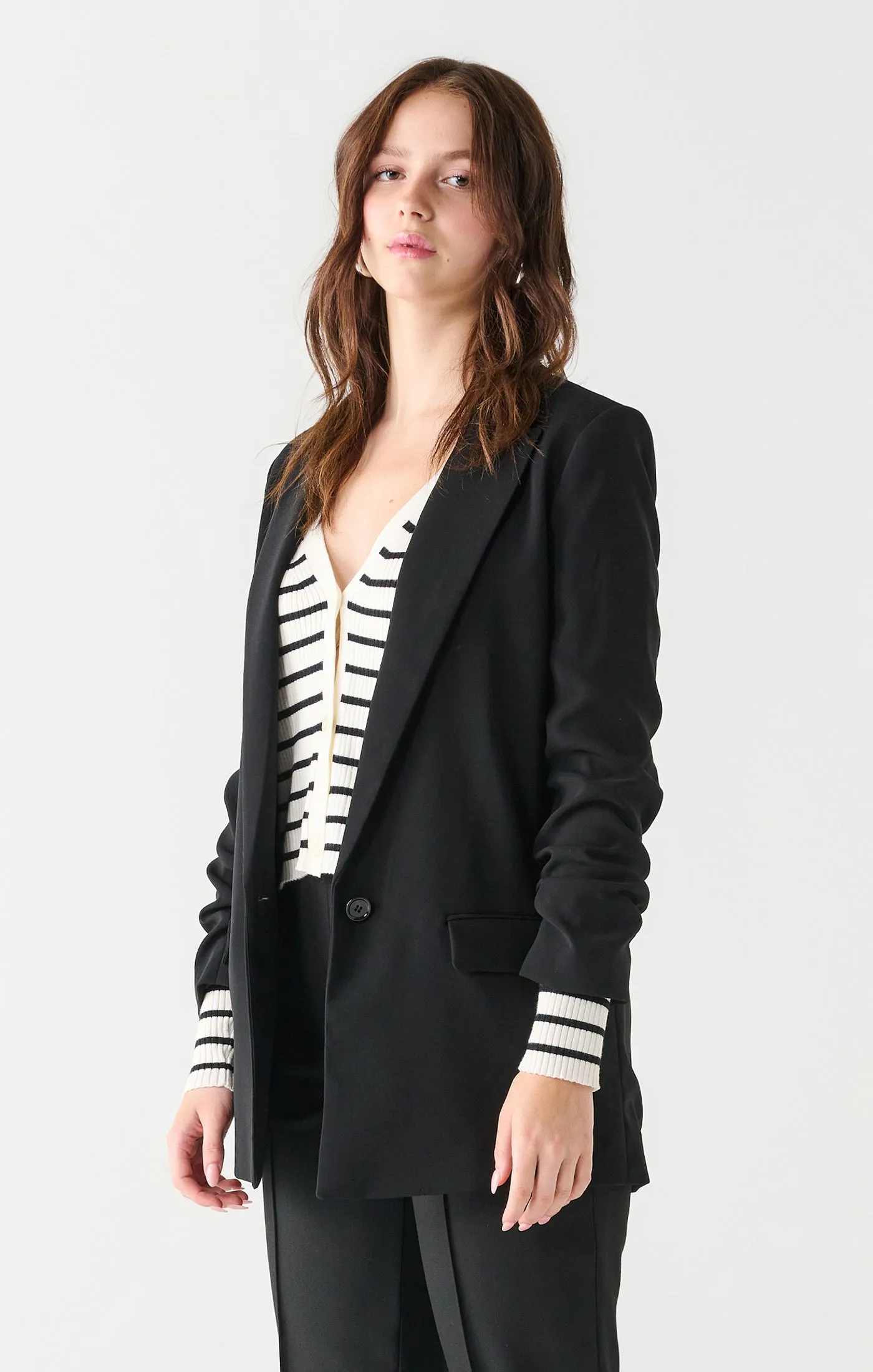 BT2329502 Ruched Slv Flowy Blazer