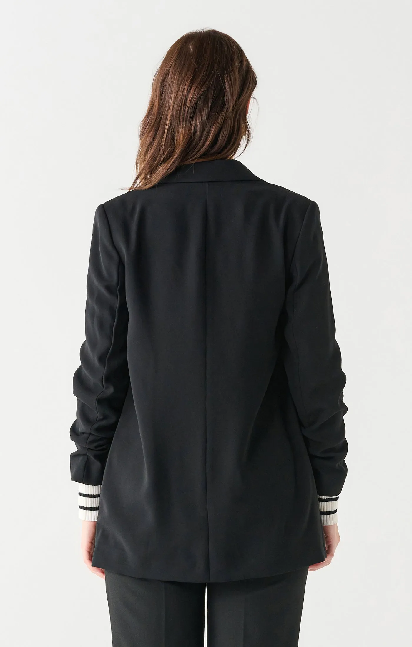 BT2329502 Ruched Slv Flowy Blazer