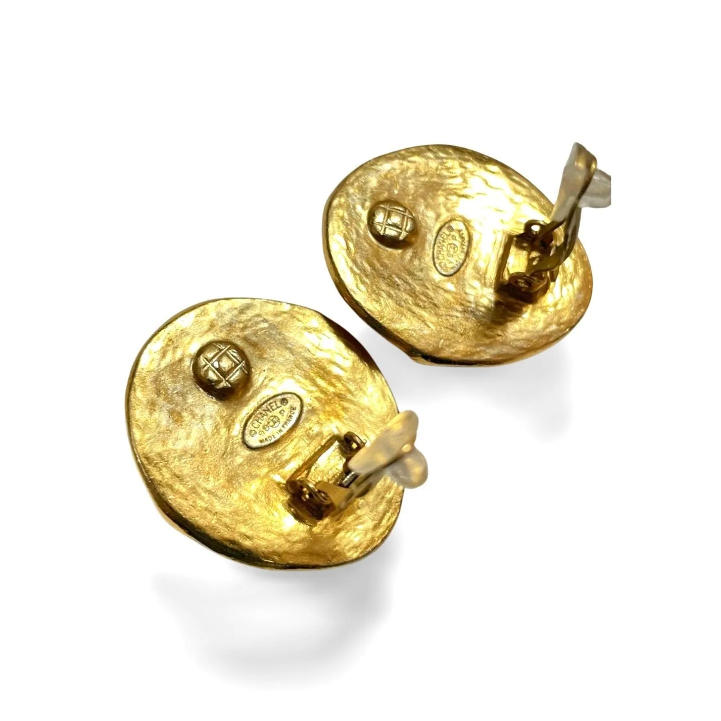 Vintage CHANEL oval golden earrings with red stone and CC mark. Large statement jewelry. Masterpiece jewelry. 060229ya