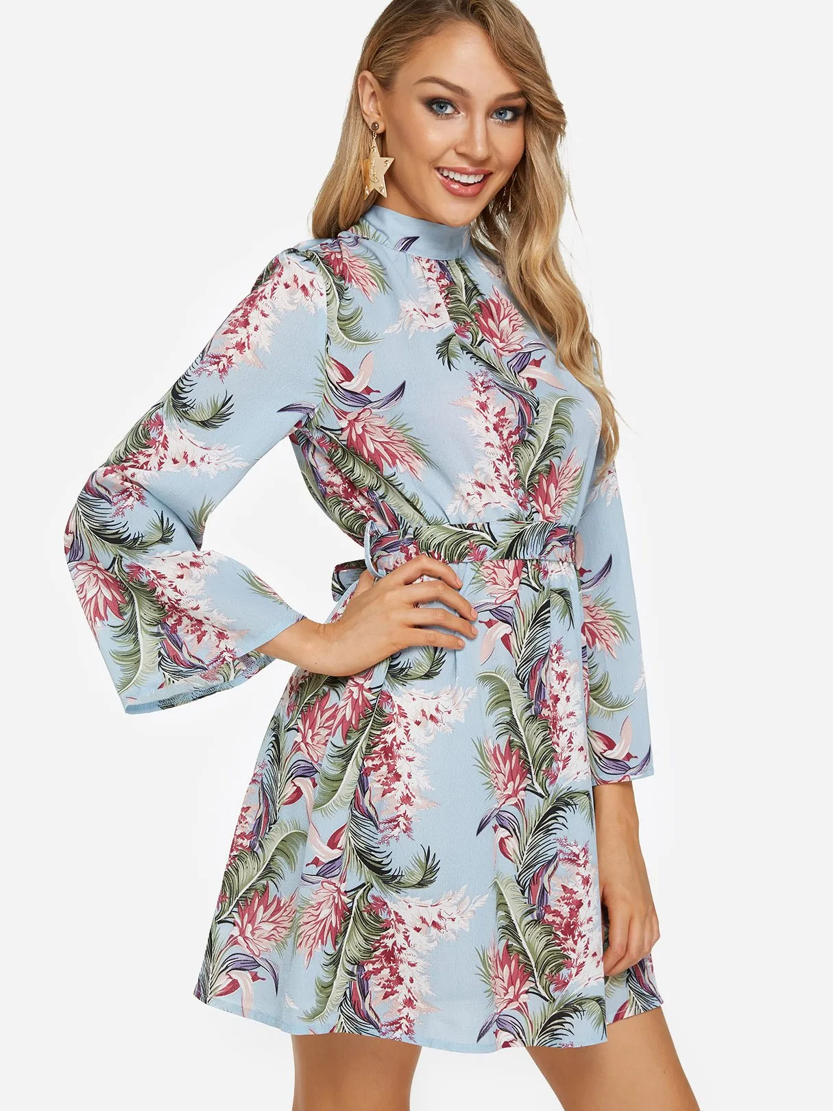 Wholesale Blue Long Sleeve Floral Print Backless Dresses